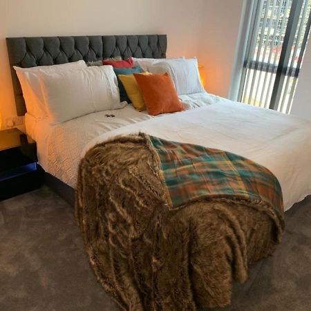 Lakeside 2 Bed Luxury Apartment No Parties No Events Early Check-In Late Check- Out Allowed เวสต์เทอร์ร็อค ภายนอก รูปภาพ