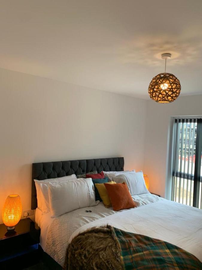 Lakeside 2 Bed Luxury Apartment No Parties No Events Early Check-In Late Check- Out Allowed เวสต์เทอร์ร็อค ภายนอก รูปภาพ